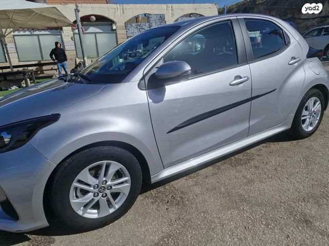מודעת רכב טויוטה יאריס