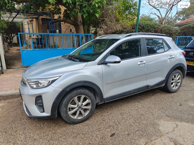 מודעת רכב קיה סטוניק