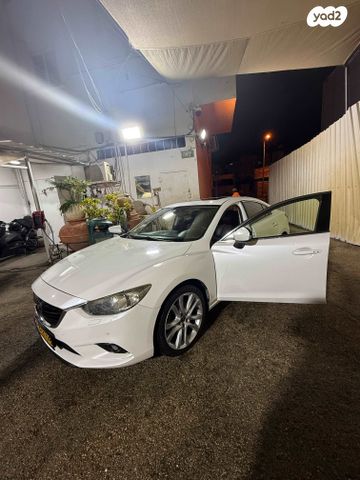 מודעת רכב מאזדה 6