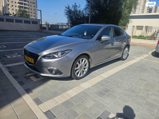 מודעת רכב מאזדה 3