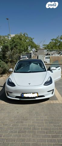 מודעת רכב טסלה מודל 3
