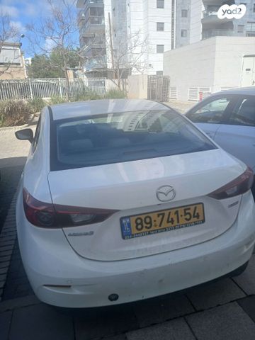 מודעת רכב מאזדה 3