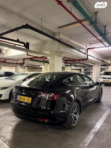 מודעת רכב טסלה מודל 3