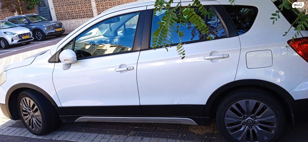 מודעת רכב סוזוקי קרוסאובר