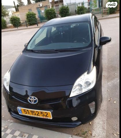 מודעת רכב טויוטה פריוס