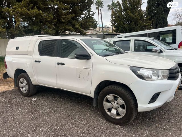 מודעת רכב טויוטה היילקס