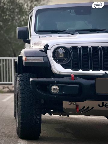 מודעת רכב ג'יפ רנגלר