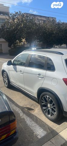 מודעת רכב מיצובישי ASX