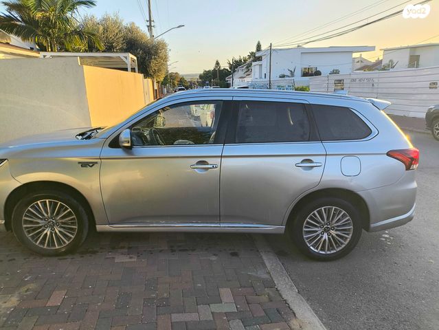 מודעת רכב מיצובישי אאוטלנדר