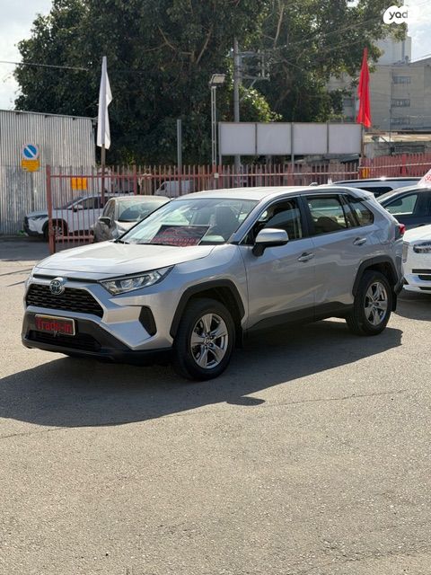 מודעת רכב טויוטה RAV4
