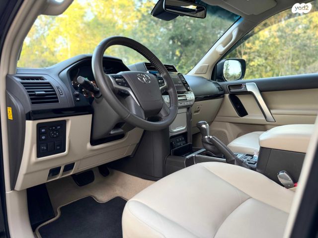 מודעת רכב טויוטה לנד קרוזר 1