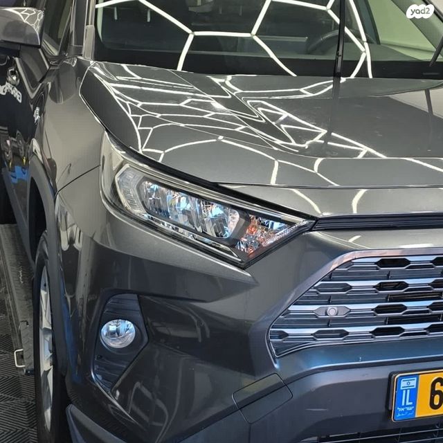 מודעת רכב טויוטה RAV4