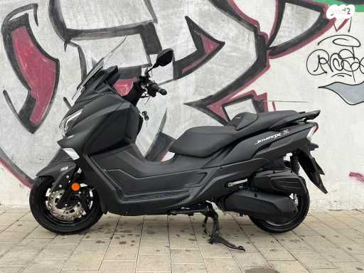 מודעת רכב סאן יאנג ג'וי-מקס Z-250