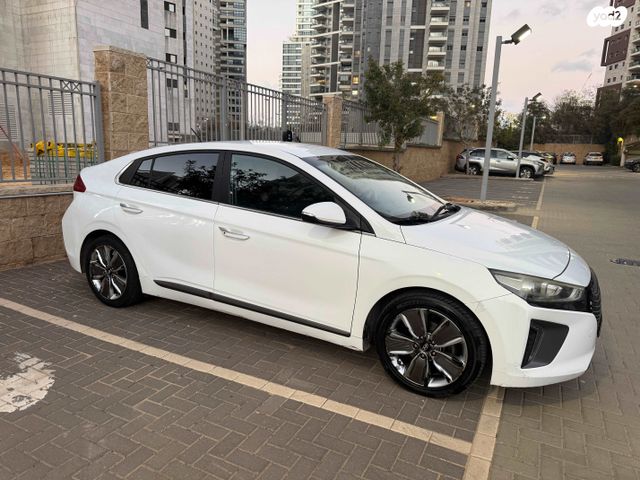 מודעת רכב יונדאי איוניק