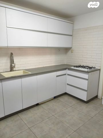 אליהו בית צורי 7