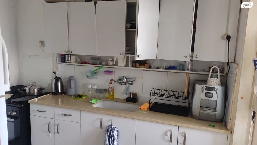 הרב עוזיאל 4