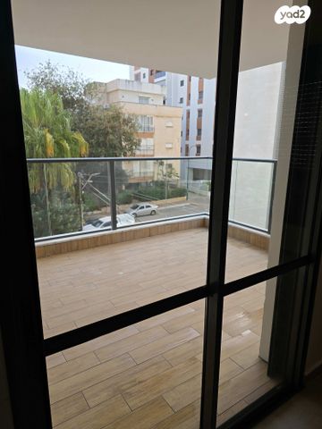 אבינועם ילין 17