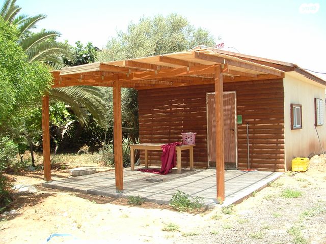 שדה עוזיהו 1