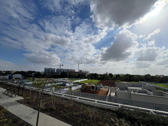 נווה שרון / שער העיר