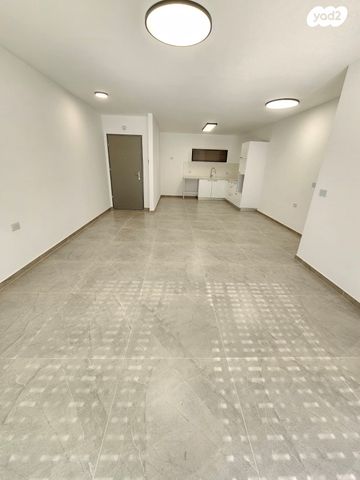 הרב מרדכי אליהו 