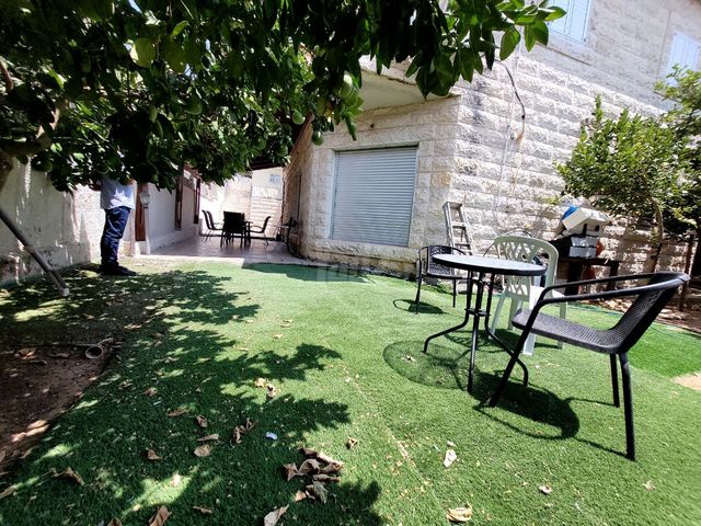 דו משפחתי למכירה בבית שמש (תיווך) — 2