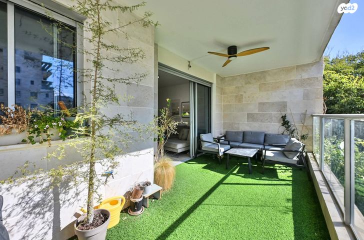 אהוד מנור 14