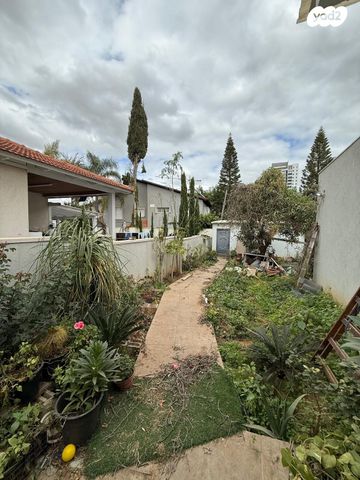 א.ד. גורדון 3