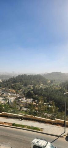 דירת גן להשכרה בירושלים (תיווך) — 5