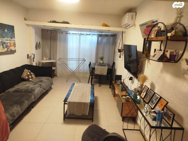 דירה, בן גוריון, קרית אתא