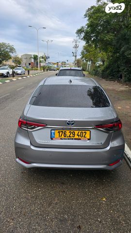 מודעת רכב טויוטה קורולה