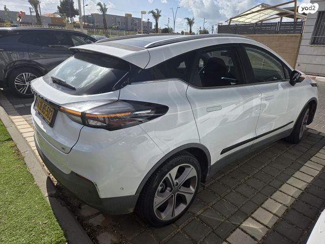 מודעת רכב ג׳ילי Geometry C