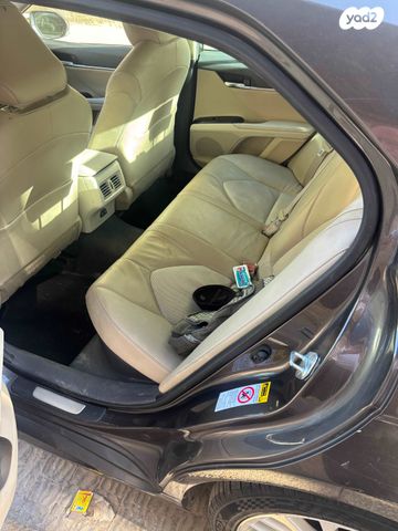 מודעת רכב טויוטה קאמרי