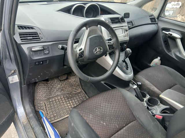 מודעת רכב טויוטה ורסו