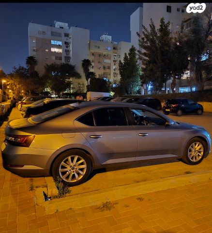 מודעת רכב סקודה סופרב