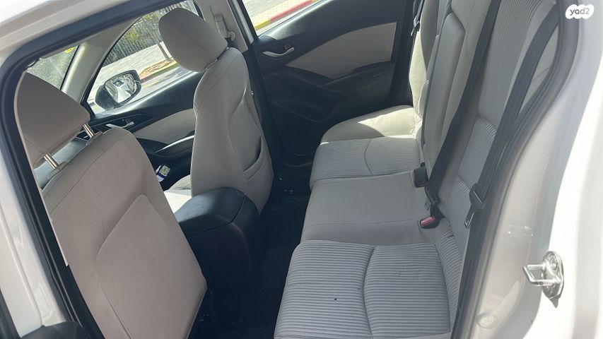 מודעת רכב מאזדה 3