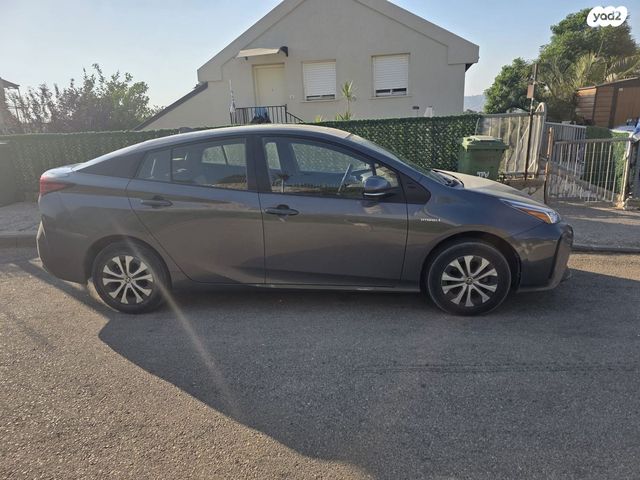 מודעת רכב טויוטה פריוס