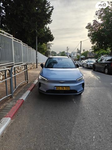 מודעת רכב ג׳ילי Geometry C