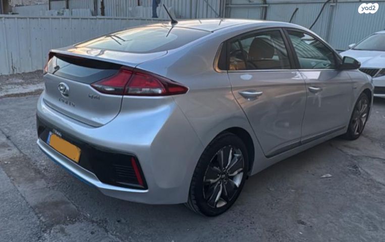 מודעת רכב יונדאי איוניק