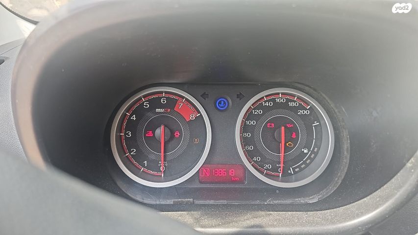 מודעת רכב אם ג'י MG3