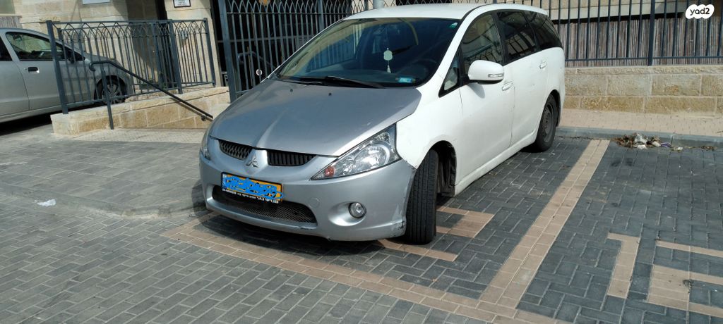 מודעת רכב מיצובישי גרנדיס