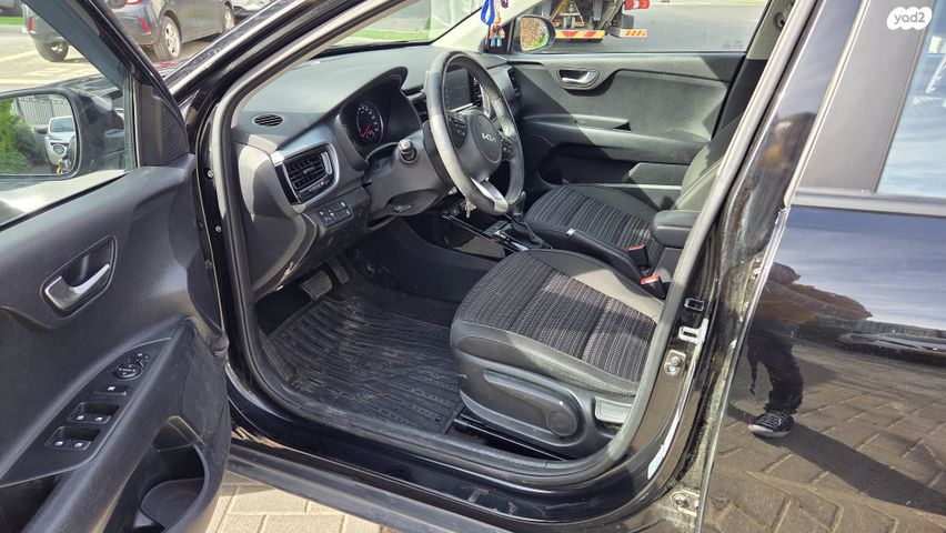 מודעת רכב קיה סטוניק