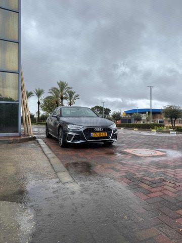 מודעת רכב אאודי A4