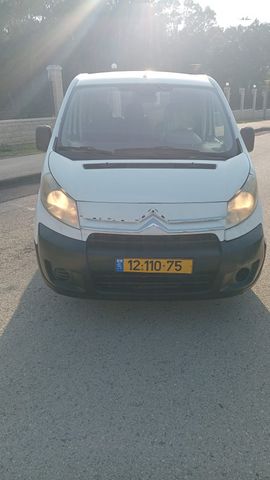 מודעת רכב סיטרואן ג'אמפי