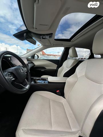 מודעת רכב לקסוס RX 1