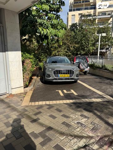 מודעת רכב אאודי Q3