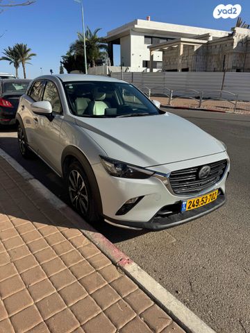 מודעת רכב מאזדה CX-3