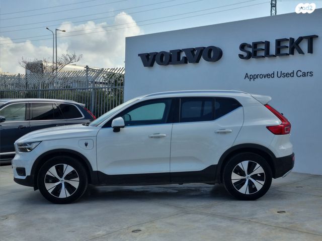 מודעת רכב וולוו XC40 1