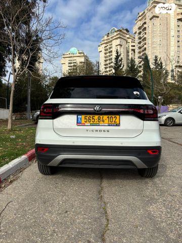 מודעת רכב פולקסווגן T-קרוס