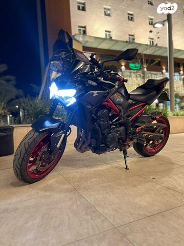 מודעת רכב קאוואסאקי Z900