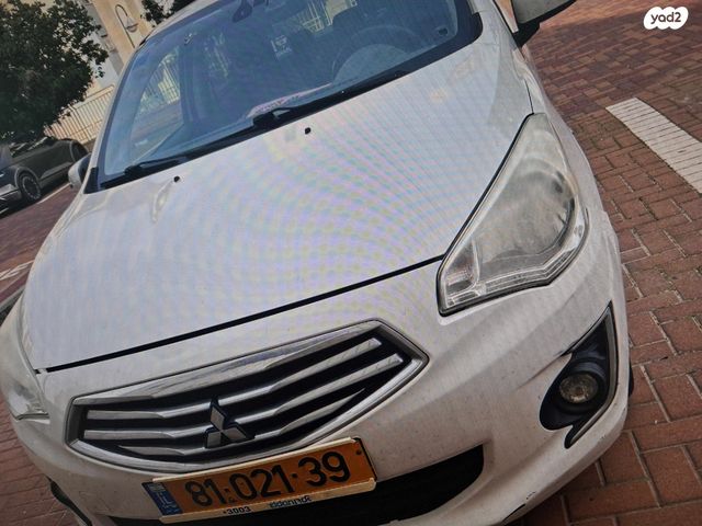 מודעת רכב מיצובישי אטראז'